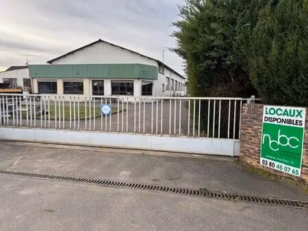 vente local d'activités 1 800 m²