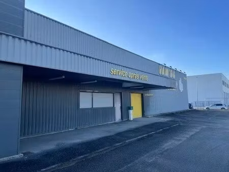 vente local d'activités 975 m²
