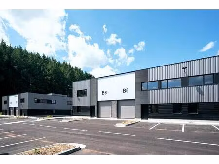 vente local d'activités 160 m² à 1 900 m²