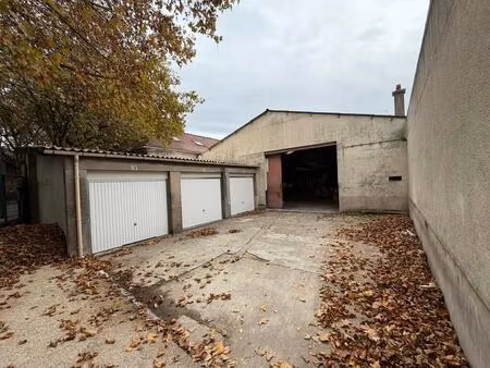 vente local d'activités 224 m²