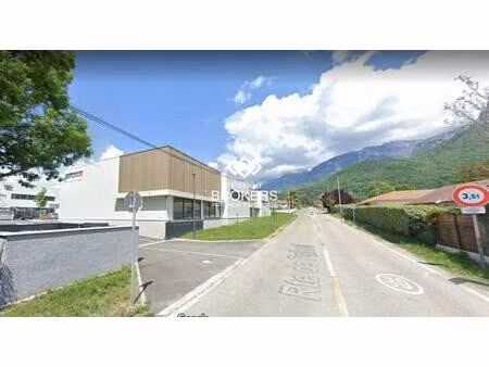 vente local d'activités 7 m² à 412 m²