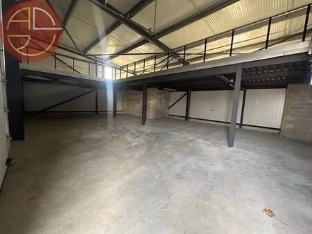 vente entrepôt 1 550 m²