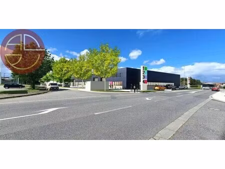 vente entrepôt 282 m²