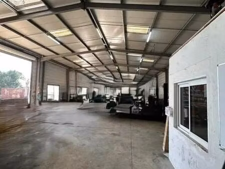 vente entrepôt 2 250 m²
