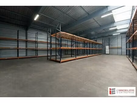 vente entrepôt 1 725 m²