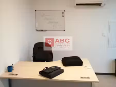 vente local d’activités vailhauquès 34570 205m²