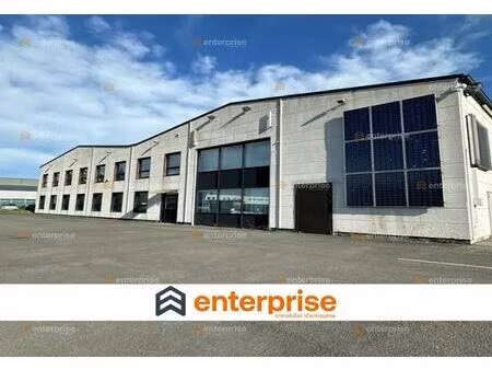 vente local d'activités 1 300 m²