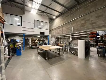 vente local d’activités brignais 69530 280m²