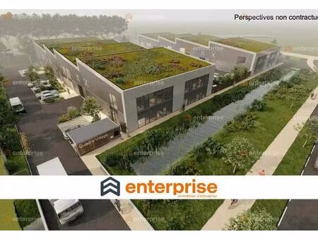 vente local d'activités 197 m² à 4 684 m²