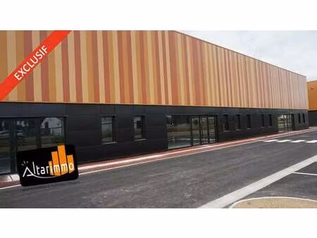 vente local d'activités 241 m² à 2 700 m²