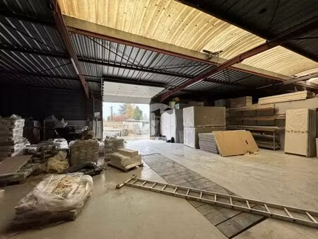 vente local d'activités 450 m²