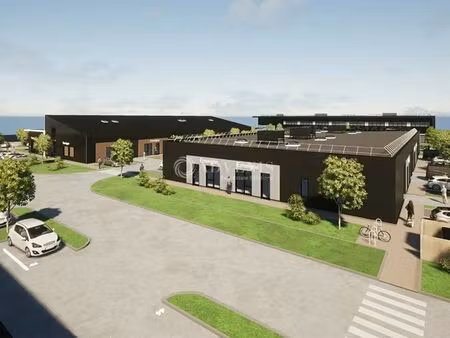 vente local d'activités 110 m² à 550 m²