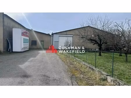 vente local d'activités 850 m² à 2 000 m²