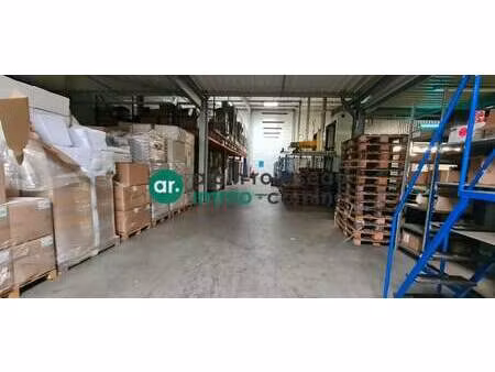 vente local d'activités 4 817 m²