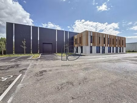 vente local d'activités 450 m² à 1 097 m²