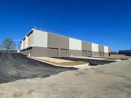 vente local d'activités 358 m² à 2 018 m²