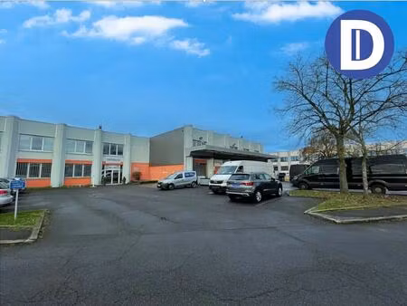 vente local d'activités 3 690 m²