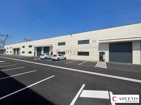 vente local d'activités 224 m² à 448 m²