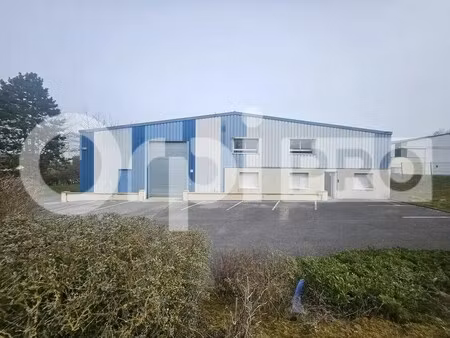 vente local d'activités 757 m²