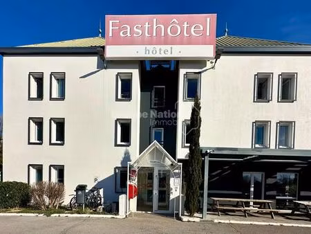 vente local d'activités 990 m²