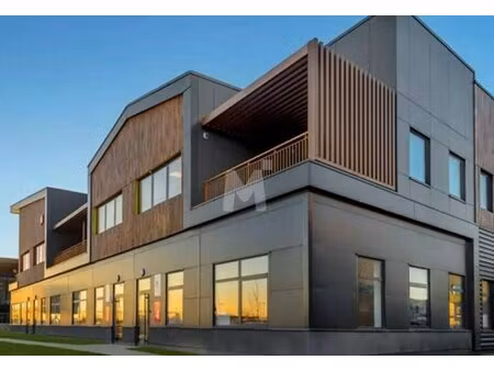 vente local d'activités 457 m² à 4 605 m²