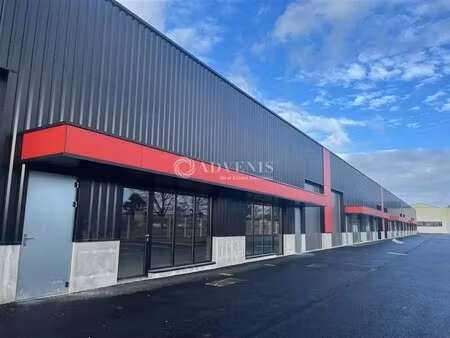 vente local d'activités 250 m² à 750 m²