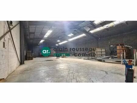 vente local d'activités 4 917 m²