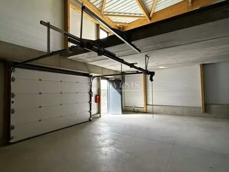 vente local d’activités vailhauques 34570 188m²