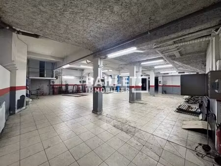 vente entrepôt 856 m²