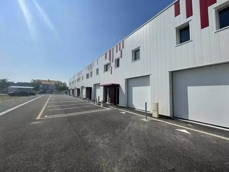 vente entrepôt saint herblain 44800 94m² à 1658m²
