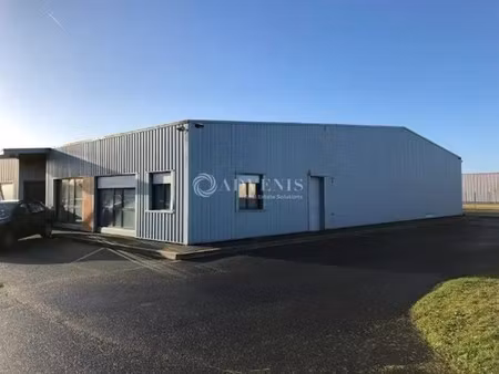 vente local d'activités 310 m² à 620 m²