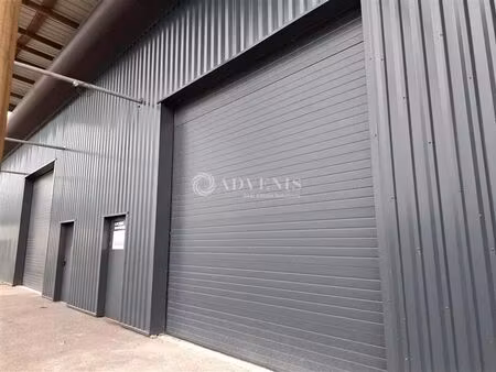 vente local d'activités 502 m² à 1 194 m²