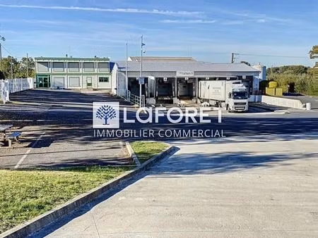 vente entrepôt 4 100 m²