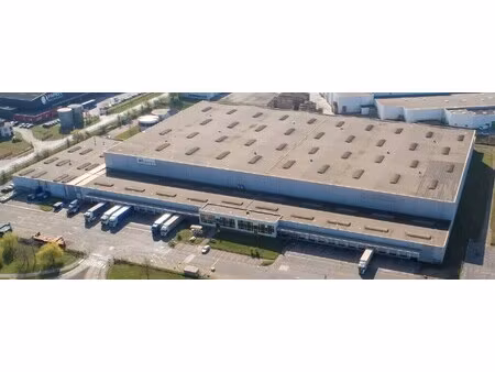 location entrepôt checy 45430 26719m²
