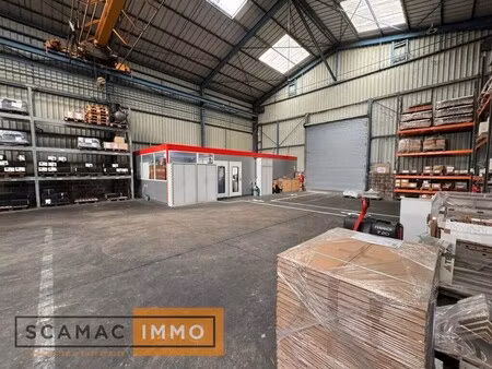 location entrepôt 2 107 m²