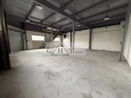 location entrepôt montreuil 93100 520m²