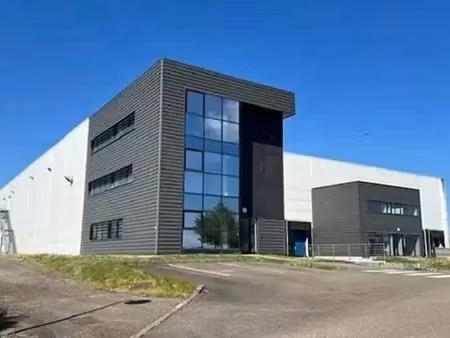 vente entrepôt 3 620 m²