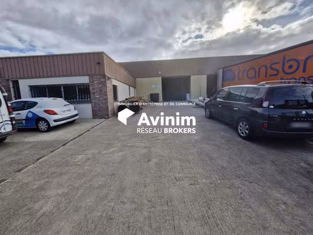 location entrepôt 700 m²