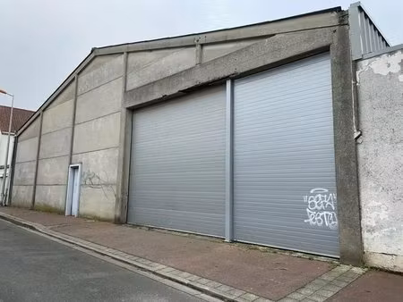 vente local d'activités 1 000 m²