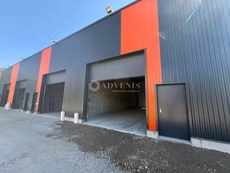 vente local d'activités 115 m² à 230 m²