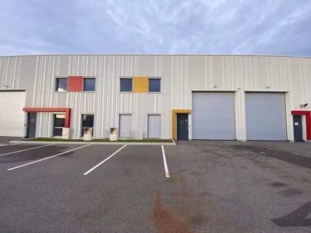vente local d’activités corbas 69960 338m²