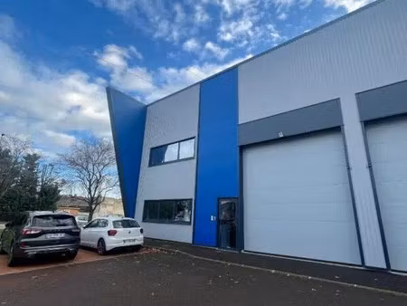 vente local d'activités 360 m²