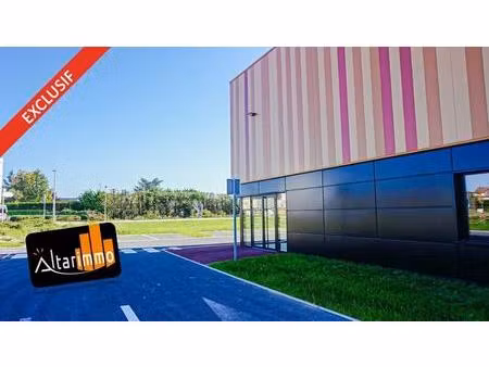 vente local d'activités 240 m²