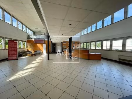 vente local d'activités 14 947 m²