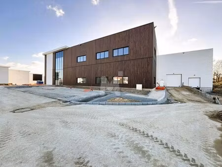 vente local d'activités 367 m² à 4 603 m²