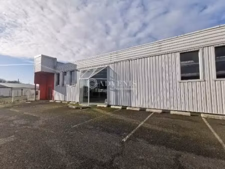 vente local d'activités 650 m²