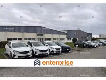 location local d'activités 2 550 m²