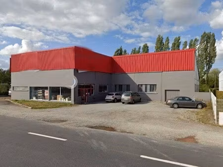 vente local d'activités 702 m²