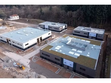 vente local d'activités 160 m² à 269 m²