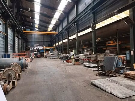 vente local d'activités 7 015 m²